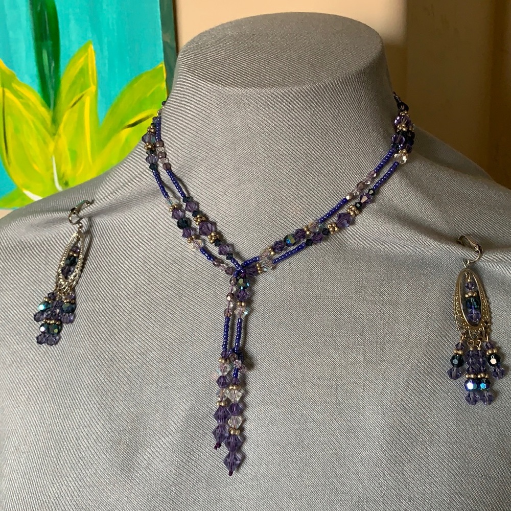 Necklace and earrings set